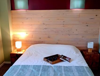 Pierrefitte-sur-Loire Hotel | Auberge La Péniche