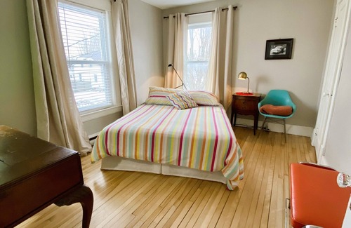 Stanstead Plain Hotel | Auberge Le Sunshine - Café-bistro
