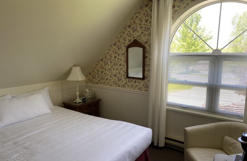 Hatley Bed & Breakfast | Auberge Le Tricorne