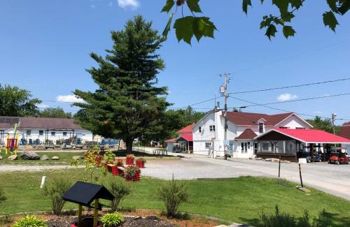 Richmond Hotel | Auberge Papillon Lune
