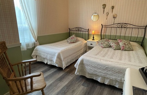 Hebertville Hotel | Auberge Presbytere Mont Lac-Vert