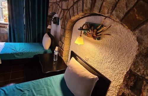Toudja Hotel | Auberge Thais