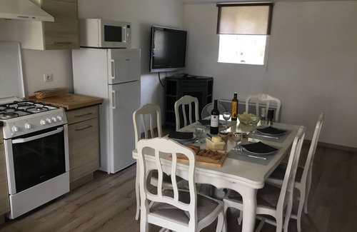 La Clisse Cottage | AUBIERRE LA RIVIERE LA CLISSE