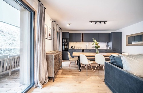 Argentiere Apartment | Aubretia - Spacious Apartment in Les Houches