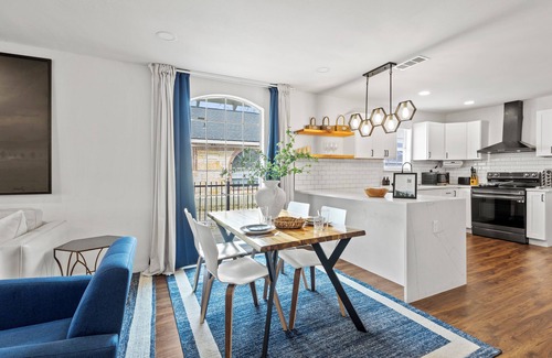 Dallas House | Auburn Haven: Spacious Retreat w/Modern Comforts