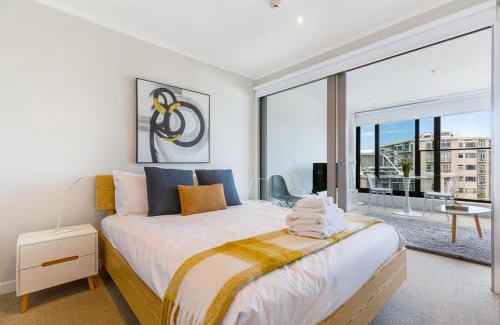 Auckland Central Business District Apartment | Auckland CBD 1BR Urban Getaway I Zodiak Stays