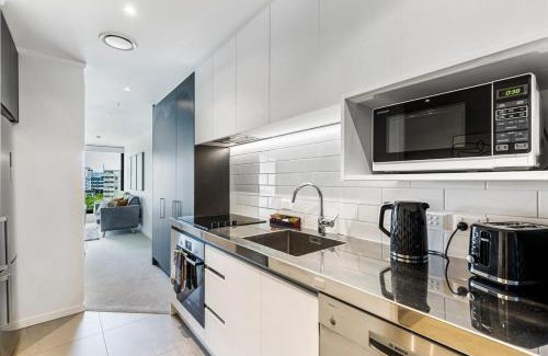 Auckland Central Business District Apartment | Auckland CBD 1BR Urban Getaway I Zodiak Stays