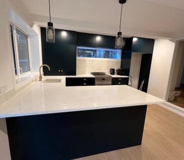Mount Eden Apartment | Auckland Central City Oasis