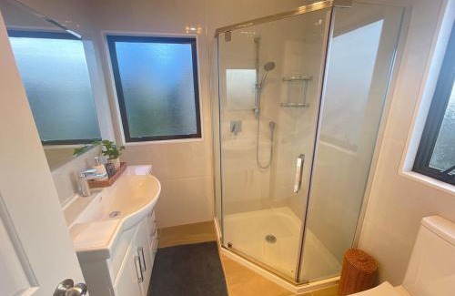 Greenlane - Ellerslie House | Auckland City & AIRPORT Near Sylvia park mall