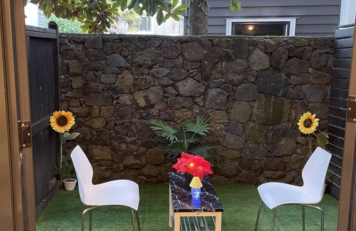 Parnell Apartment | Auckland City Private-Modern Downstairs Ensuite+Patio+secluded Garage in Parnell