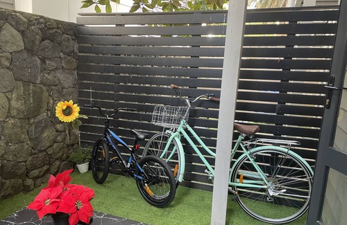 Parnell Apartment | Auckland City Private-Modern Downstairs Ensuite+Patio+secluded Garage in Parnell