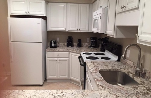 Folly Field Villa | AUG 24-28 REDUCED:OCEANVIEW 50yd to beach, 3RD FL/Southbalcony LG Shower 2POOLS