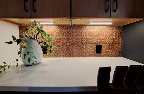 Harbert House | Aug 3 nt min10 Priv acres trails Heated Pool Pickle Ball Ping Pong FirePit