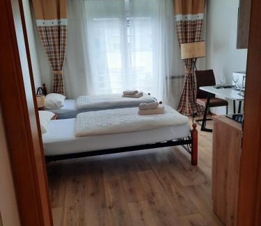Haunstetten-Siebenbrunn Apartment | Augsburg!Möblierte Appartment!