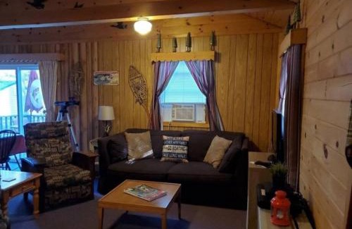 Keeseville House | Augur Lake Cabin Escape