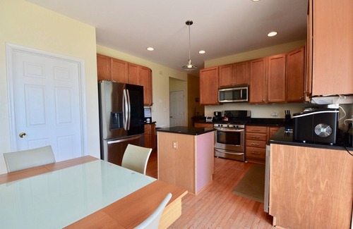 Royal Oak House | AUGUST Bookings, 15% Off. Near St.Michaels/Easton Waterfront, Dock,Hot Tub.