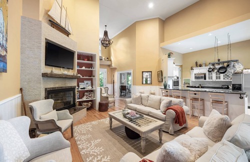 North Sea House | August Deal: Luxe w/Pool, Private, Amazing Garden, Outdoor Kitchen, Game Room