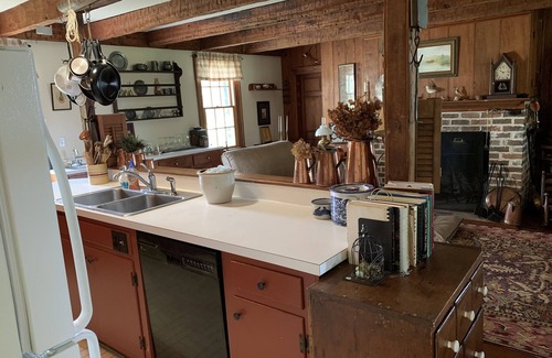 Onancock House | August & Labor Day Availability: Spend time on one of the Bay’s quiet creeks.