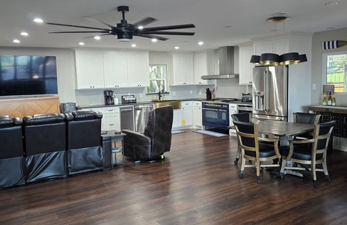 Lake Whitney House | Augusta Cliffside : 2-bedroom house with direct lake access and beautiful views