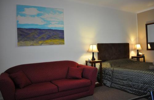 Port Augusta West Hotel | Augusta Courtyard Motel