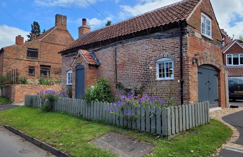 Kneesall Cottage | Auld Cottage