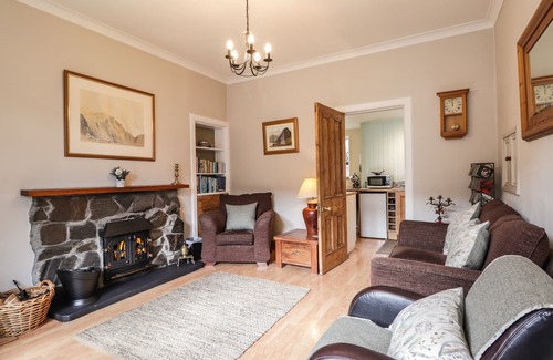 Kingussie Cottage | AULTMORE, family friendly, with open fire in Kingussie