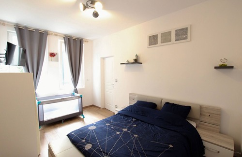 Saint-Quentin Apartment | AUMALE RESIDENCE 🏅