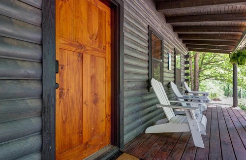 Lampe House | Aunt B's Cabin in the Woods @ The Overlook Cabins