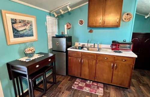 Glenwood House | Aunt Lucille's Place - Little House on a Pond