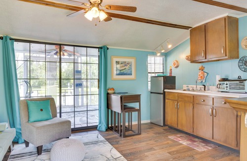 Glenwood Cottage | 'Aunt Lucille's Place' - Cozy Cottage in Glenwood!