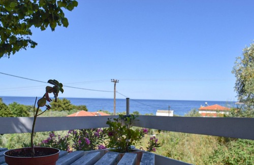 Koinira House | Aura Guesthouse B&B