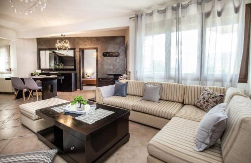 Potos Apartment | Aura House