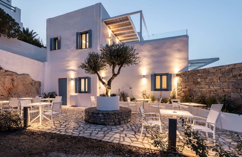 Naousa RV Rental | Aura Suites Paros