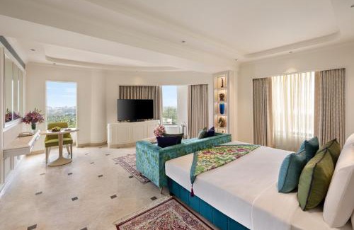 J B Nagar Hotel | Aurika, Mumbai International Airport - Luxury by Lemon Tree Hotels