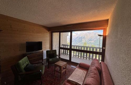 Auris Apartment | Auris en Oisans: Appart 4 pers, 250m pistes, balcon, parking gratuit, animaux admis - FR-1-297-339