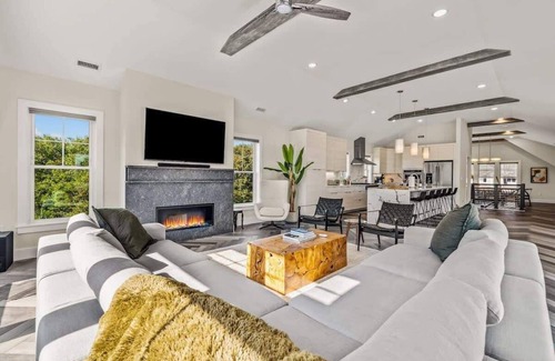 Whalehead Beach House | Aurora 6 BR Elevator Theater Rec Room, Pool & Hot
