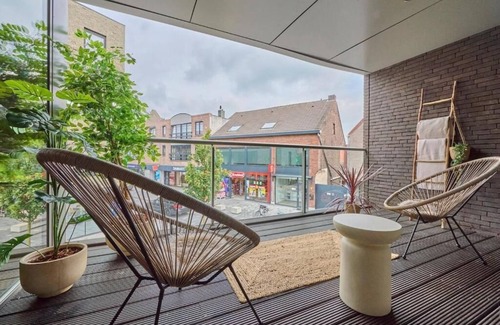 Lommel Apartment | Aurora City Apartment