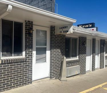 Hamilton County Hotel | Aurora Inn