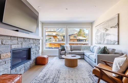 Teepee Town House | Aurora Lights - Luxe Townhouse Private Hot Tub