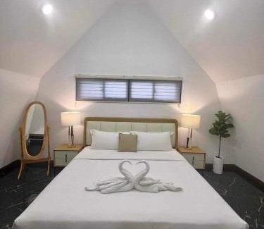 Clark Freeport Resort | Aurora Villas and Cabin Resort