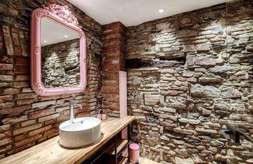 Como City Centre House | Aurum - Como Luxury Suites