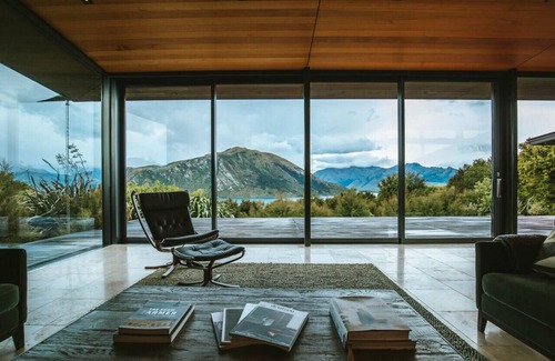 Wanaka House | Aurum | Magnificent views | 3 bedroom luxury villa