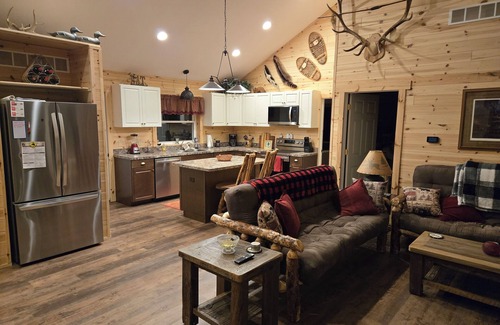 Roscommon Cottage | AuSable Haven 11752 Kepler TrailnnPure Michigan, Offer Discount