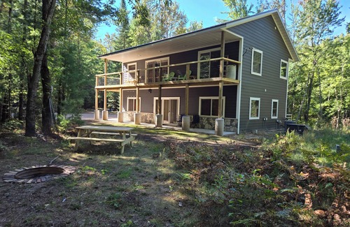 Roscommon Cottage | AuSable Haven 11752 Kepler TrailnnPure Michigan, Offer Discount