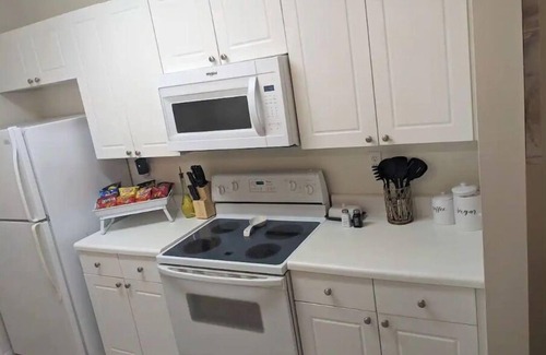 Auburn Condo | AUsome Auburn Condo 2b/2b