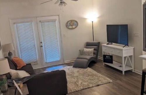Auburn Condo | AUsome Auburn Condo 2b/2b