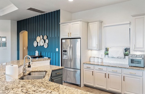 Highland Lake Estates House | Austin Area Serene Resort Home, Heated Pool, Hot Tub