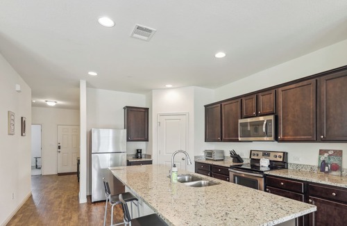 Manor House | Austin Area Vacation Rental ~ 18 Mi to Downtown!
