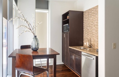 Waller Creek District Apartment | Austin | Awesome Studio Apartment