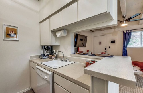 North University Apartment | Austin Central Modern Comfort | Pet-Friendly